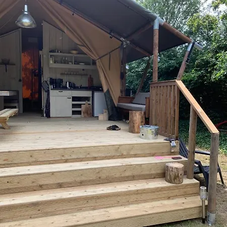 Glamping Wolfskuilen Luxe tent Lieren