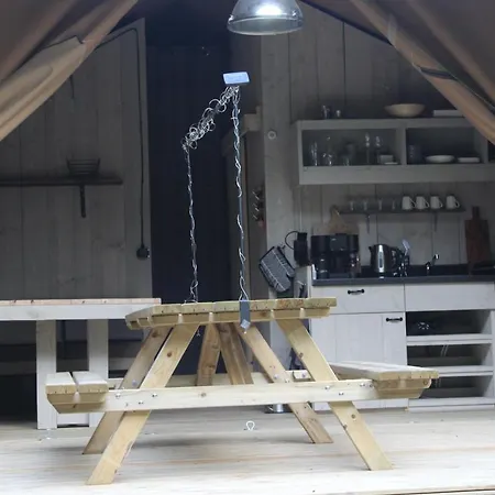 Luxuszelt Glamping Wolfskuilen *